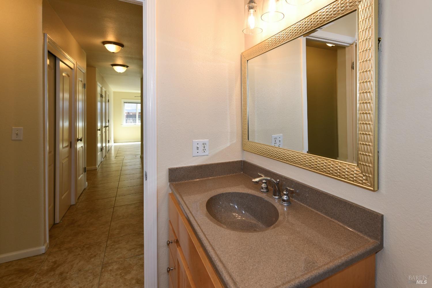 Detail Gallery Image 18 of 32 For 2457 Carriage Pl, Napa,  CA 94558 - 3 Beds | 2 Baths