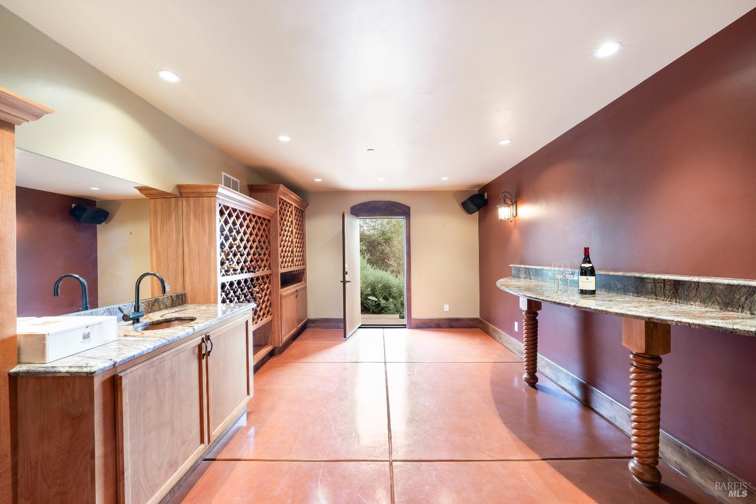 Detail Gallery Image 26 of 63 For 231 Poppy Hill Dr, Healdsburg,  CA 95448 - 4 Beds | 3/1 Baths