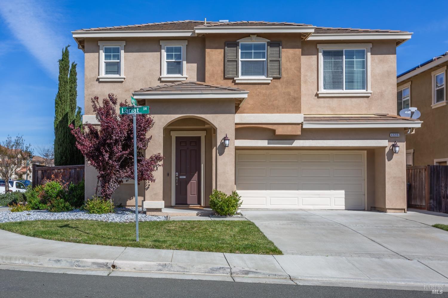 Detail Gallery Image 2 of 66 For 4696 Lariat Dr, Fairfield,  CA 94534 - 4 Beds | 2/1 Baths
