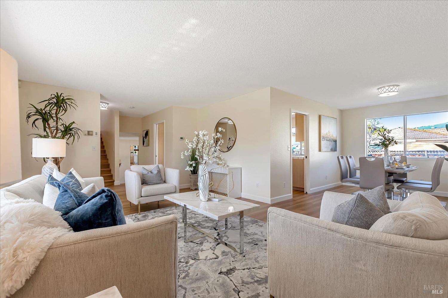 Detail Gallery Image 10 of 75 For 2515 Glen Hastings Ct, San Jose,  CA 95148 - 4 Beds | 2/1 Baths