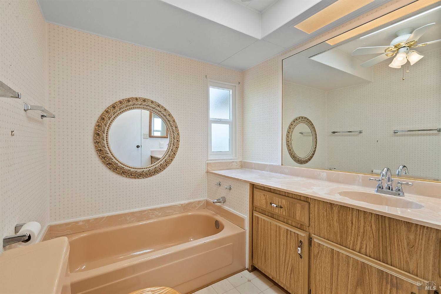 Detail Gallery Image 34 of 49 For 19 Marin Valley Dr, Novato,  CA 94949 - 2 Beds | 2 Baths