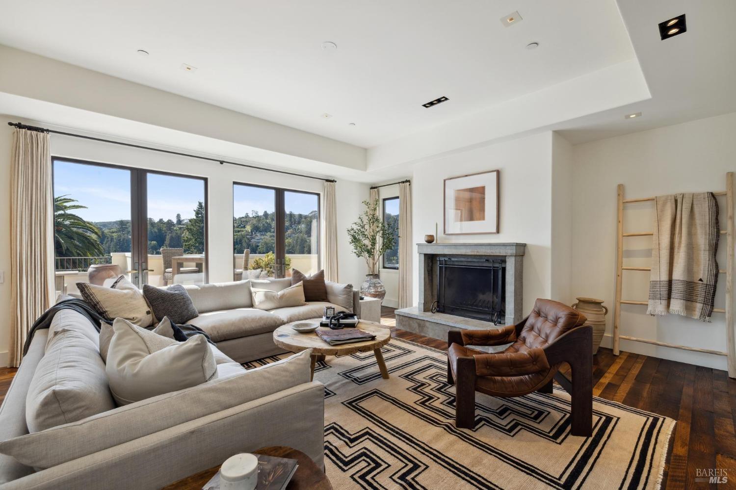 Detail Gallery Image 22 of 65 For 75 Buena Vista Ave, Mill Valley,  CA 94941 - 4 Beds | 4 Baths