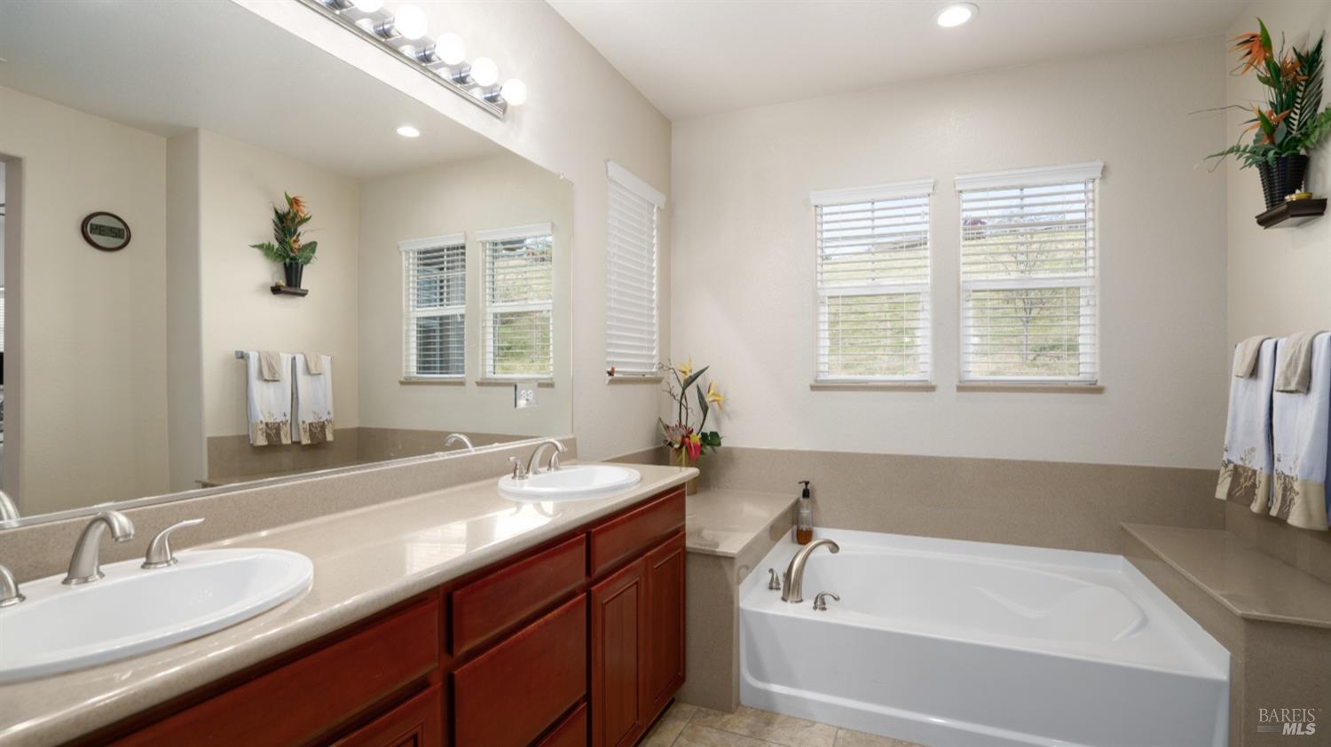 Detail Gallery Image 34 of 51 For 8186 Carlisle Way, Vallejo,  CA 94591 - 3 Beds | 2/1 Baths