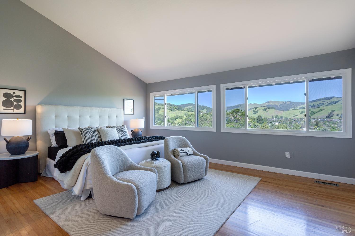 Detail Gallery Image 23 of 40 For 15 Fowler Ct, San Rafael,  CA 94903 - 6 Beds | 3/1 Baths