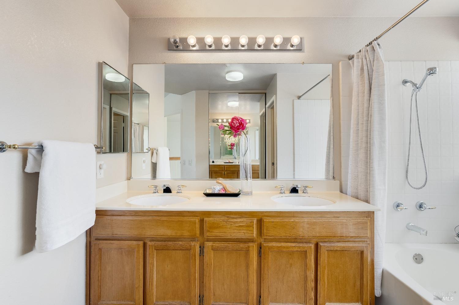 Detail Gallery Image 26 of 38 For 94 Del Sur St, Vallejo,  CA 94591 - 2 Beds | 2/1 Baths
