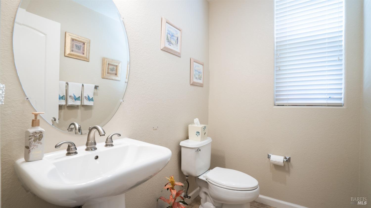 Detail Gallery Image 17 of 51 For 8186 Carlisle Way, Vallejo,  CA 94591 - 3 Beds | 2/1 Baths
