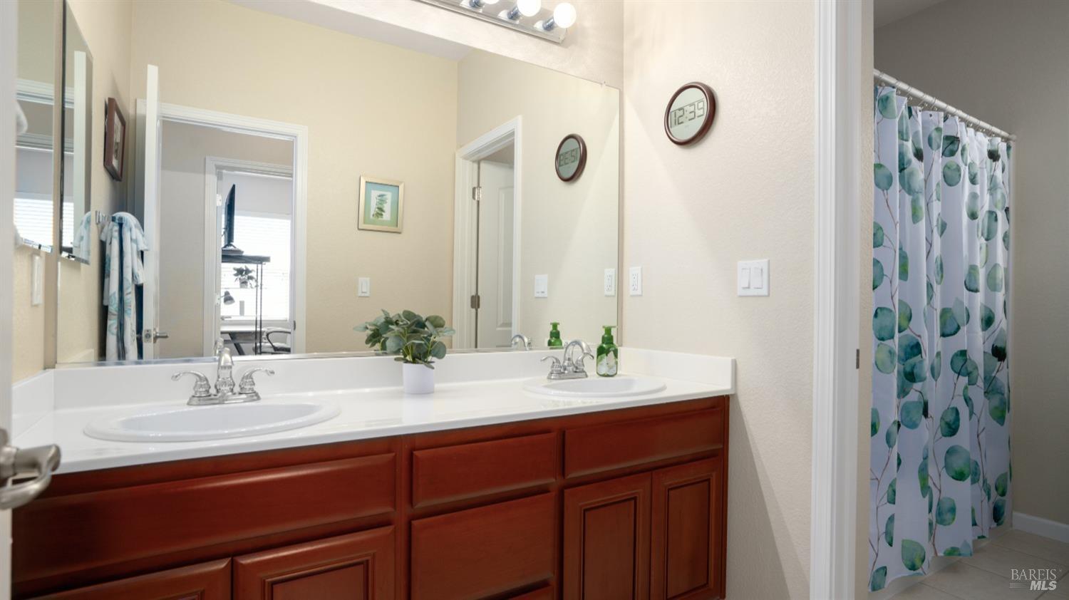 Detail Gallery Image 23 of 51 For 8186 Carlisle Way, Vallejo,  CA 94591 - 3 Beds | 2/1 Baths
