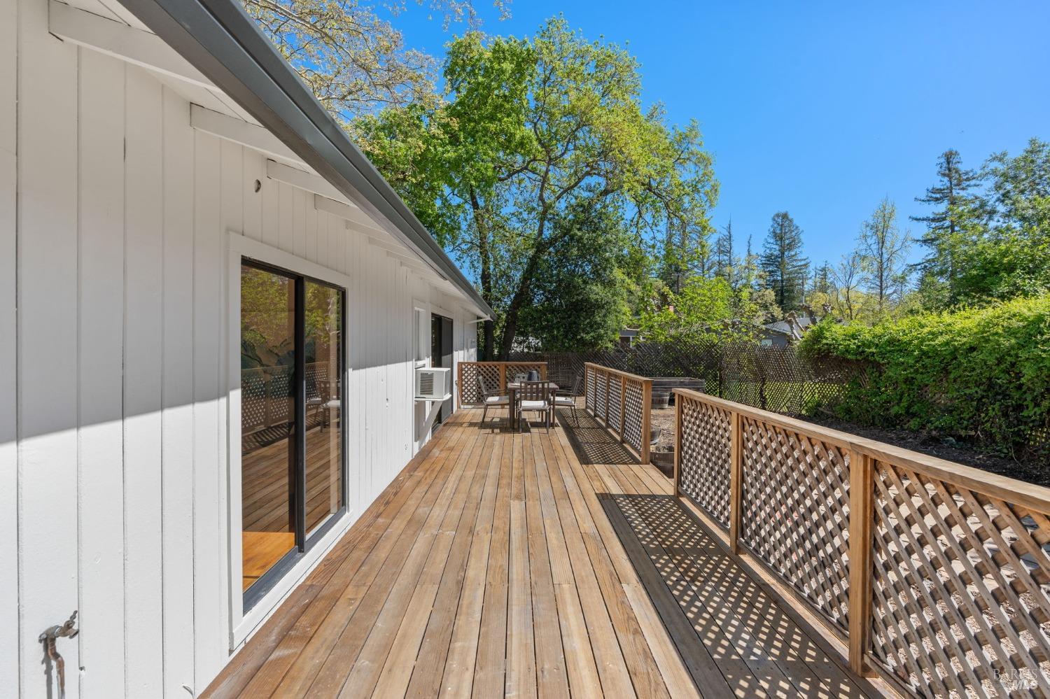 Detail Gallery Image 61 of 72 For 1123 Oak Ave, Saint Helena,  CA 94574 - 3 Beds | 2/1 Baths