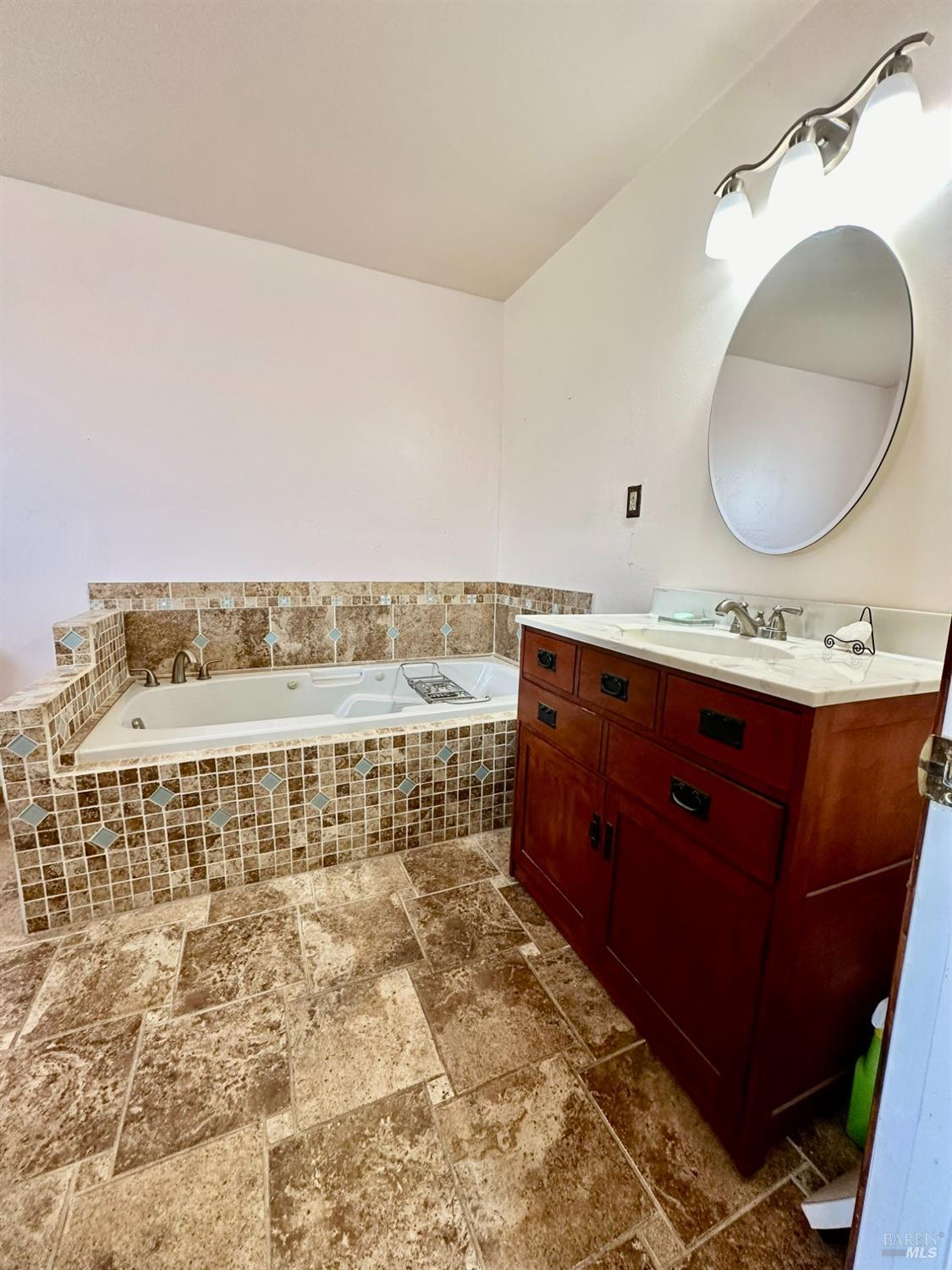 Detail Gallery Image 31 of 34 For 12916 Lakeland St, Clearlake Oaks,  CA 95423 - 3 Beds | 2/1 Baths