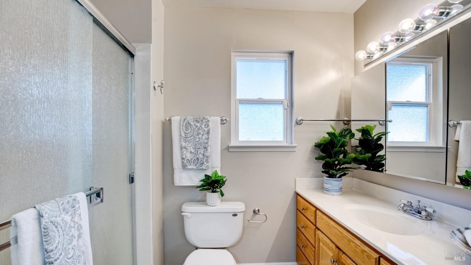 Detail Gallery Image 24 of 55 For 126 Isle Royale Cir, Vacaville,  CA 95687 - 2 Beds | 2 Baths