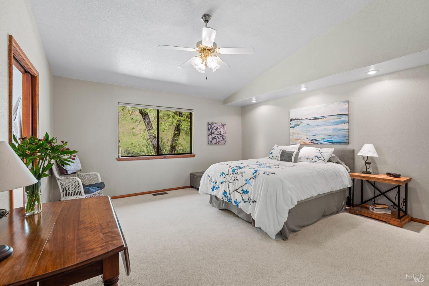 Detail Gallery Image 15 of 35 For 403 Crestview Dr, Ukiah,  CA 95482 - 2 Beds | 2 Baths