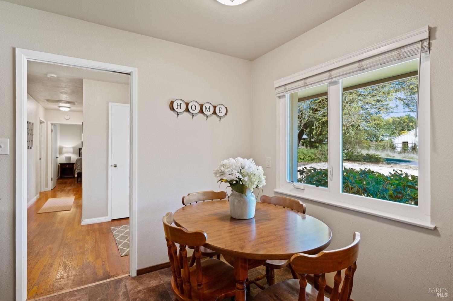 Detail Gallery Image 20 of 45 For 3217 Vichy Ave, Napa,  CA 94558 - 3 Beds | 2 Baths