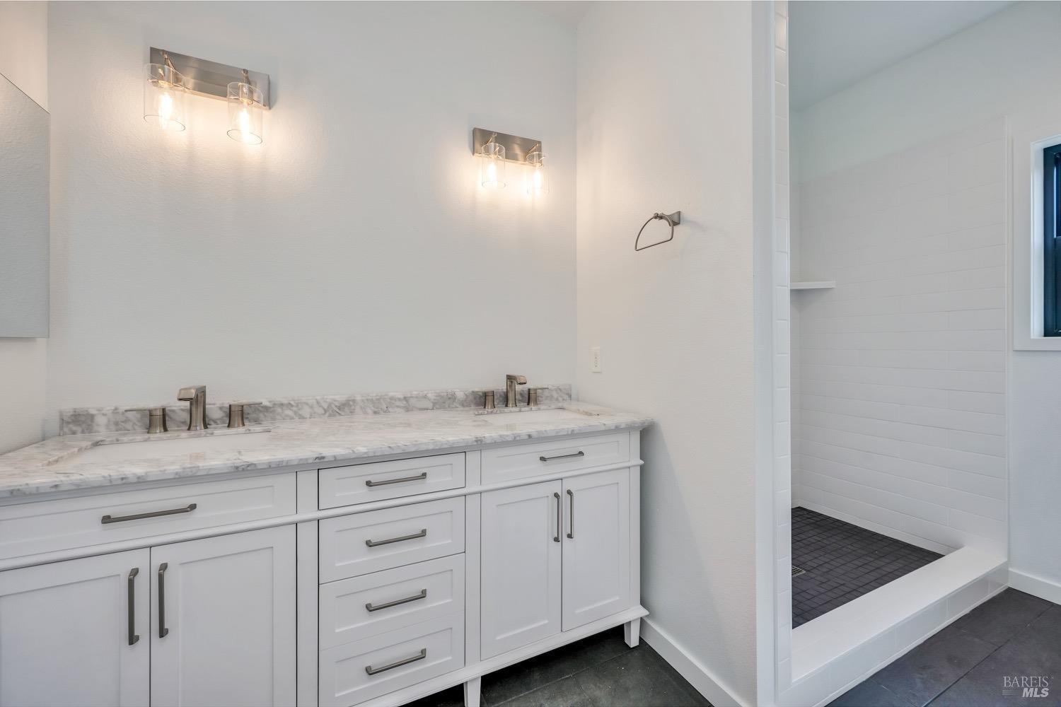 Detail Gallery Image 25 of 39 For 14379 Nelson Ct, Cobb,  CA 95426 - 3 Beds | 2/1 Baths