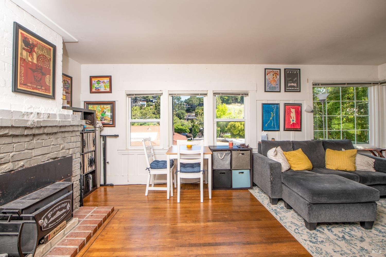 Detail Gallery Image 25 of 36 For 251 West End Ave, San Rafael,  CA 94901 - 2 Beds | 2 Baths
