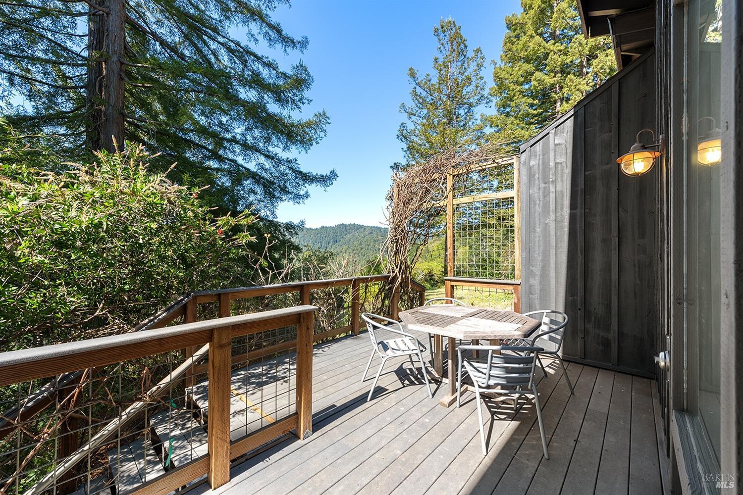 Detail Gallery Image 19 of 41 For 14500 Solaridge Rd, Guerneville,  CA 95446 - 3 Beds | 2 Baths