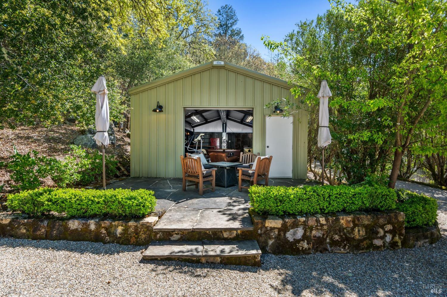 Detail Gallery Image 52 of 68 For 1450 Diamond Mountain Rd, Calistoga,  CA 94515 - 4 Beds | 4/1 Baths