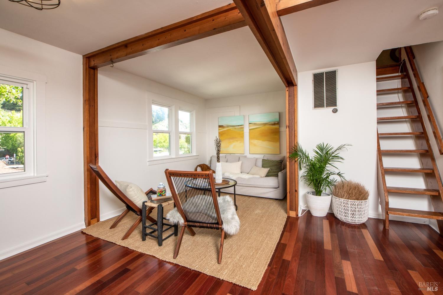 Detail Gallery Image 5 of 36 For 251 West End Ave, San Rafael,  CA 94901 - 2 Beds | 2 Baths