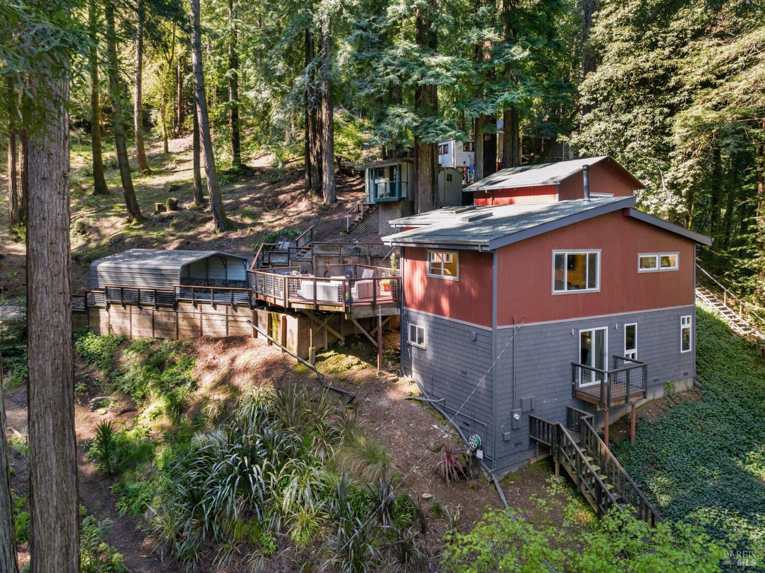 Detail Gallery Image 2 of 30 For 18430 Old Monte Rio Rd, Guerneville,  CA 95446 - 3 Beds | 3 Baths