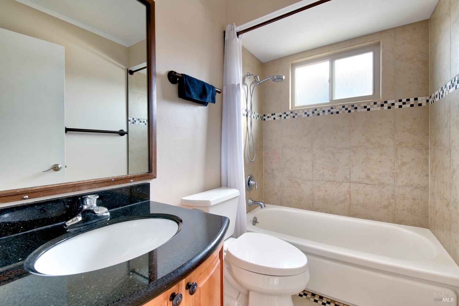 Detail Gallery Image 15 of 34 For 7 San Juan Ct, Novato,  CA 94945 - 3 Beds | 2 Baths