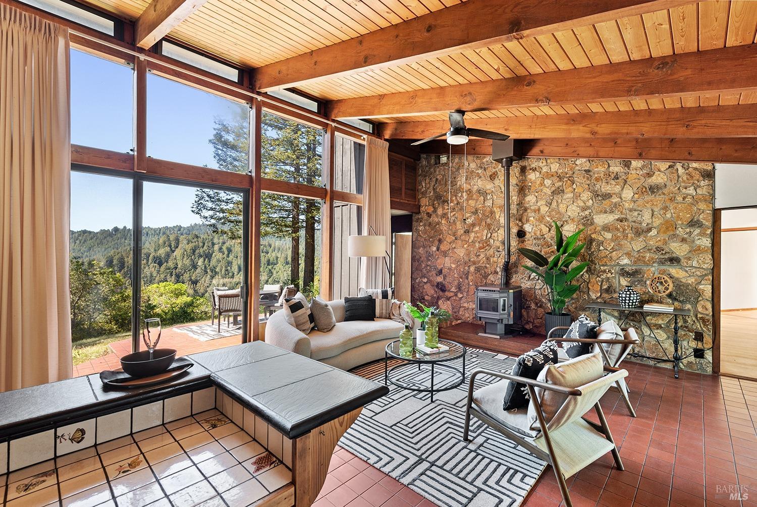 Detail Gallery Image 8 of 41 For 14500 Solaridge Rd, Guerneville,  CA 95446 - 3 Beds | 2 Baths