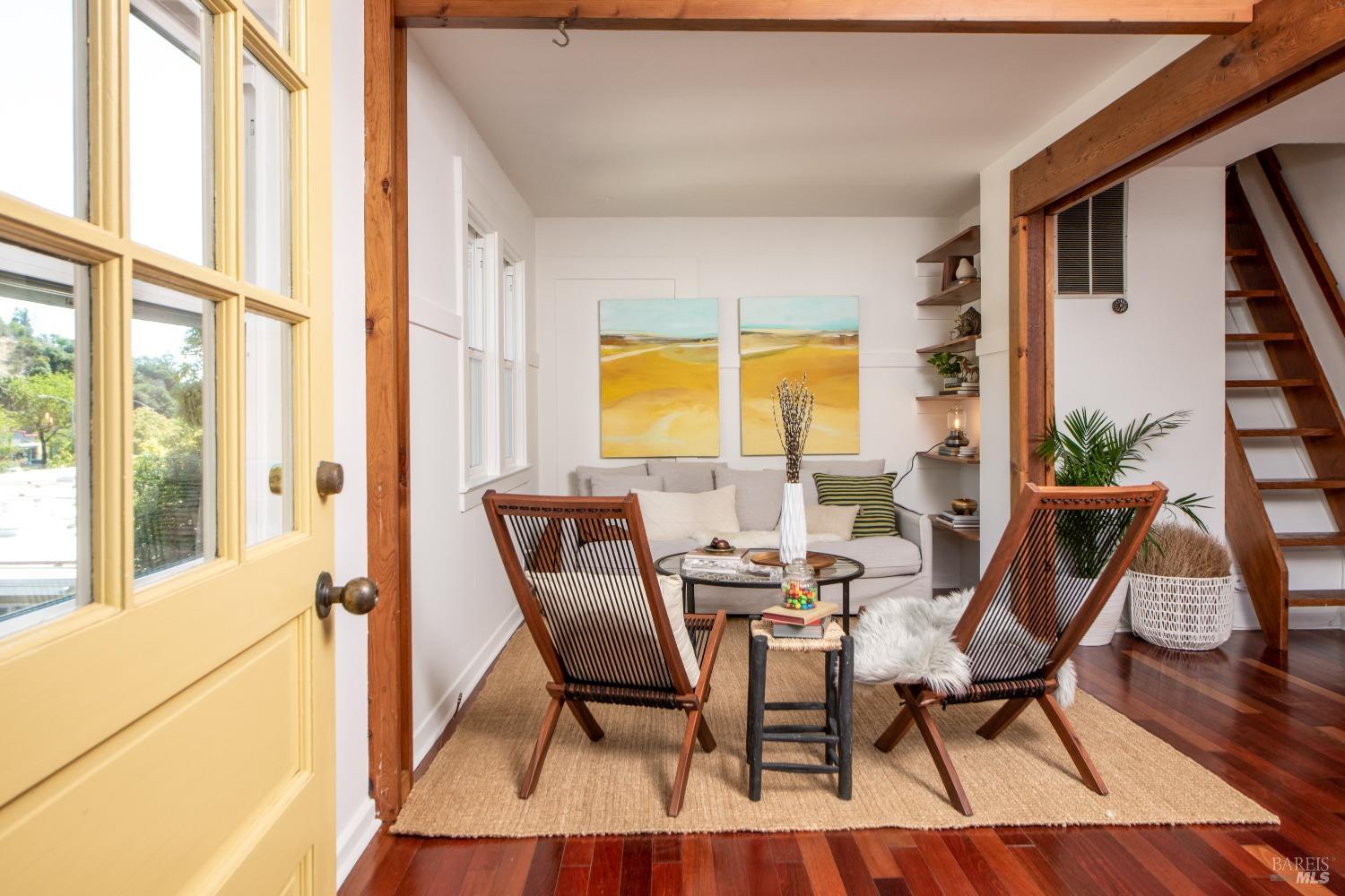 Detail Gallery Image 4 of 36 For 251 West End Ave, San Rafael,  CA 94901 - 2 Beds | 2 Baths