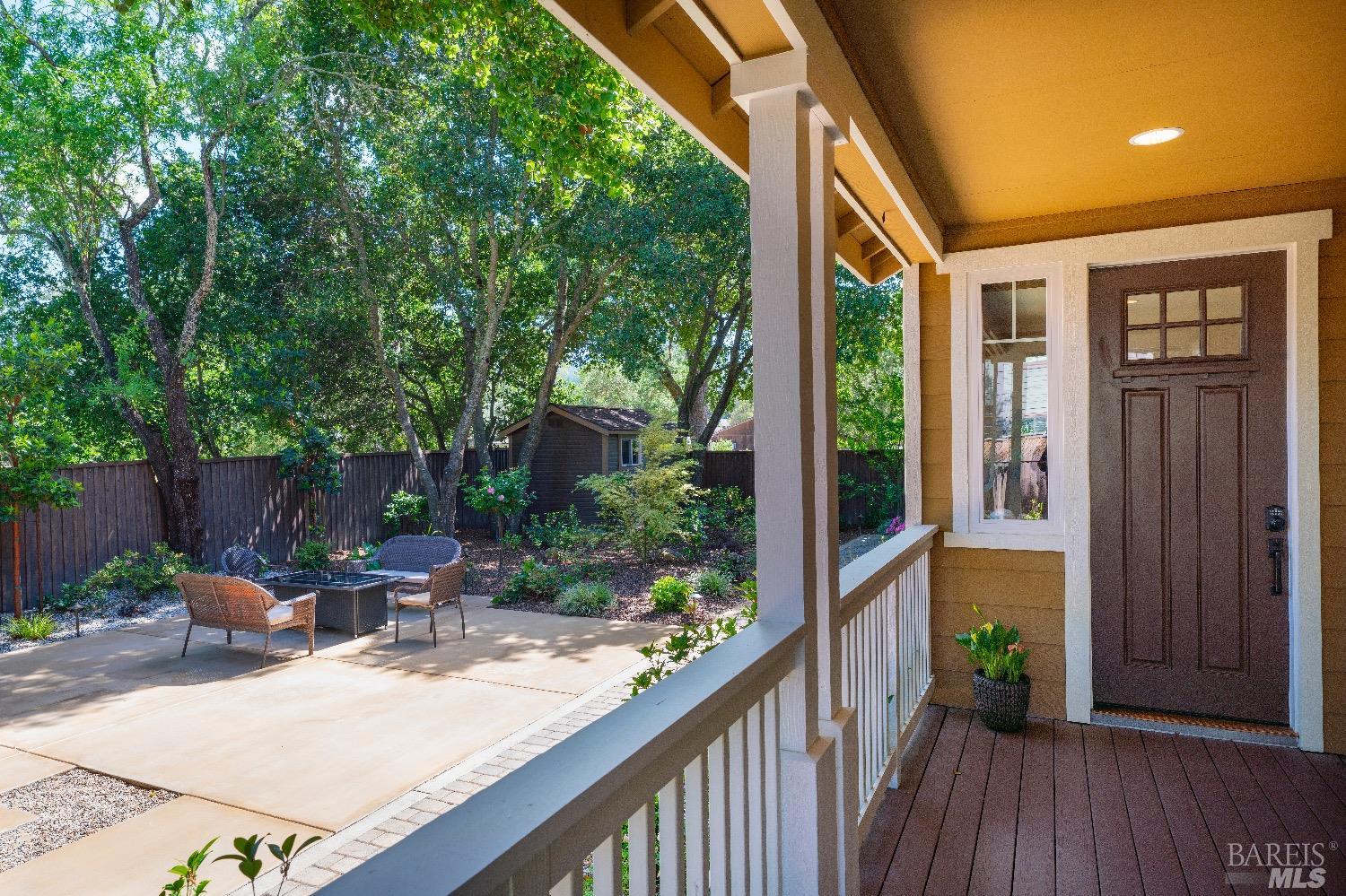 Detail Gallery Image 2 of 75 For 1413 Magnolia Ave, Saint Helena,  CA 94574 - 4 Beds | 3/1 Baths