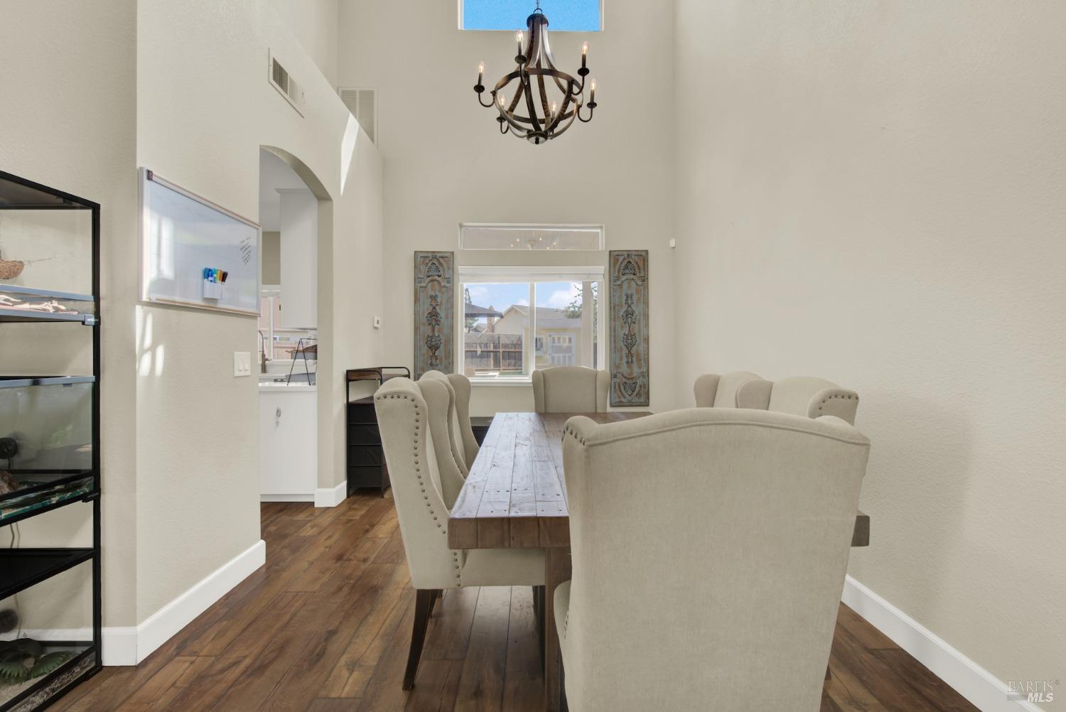 Detail Gallery Image 17 of 71 For 585 Canvasback Ct, Vacaville,  CA 95687 - 4 Beds | 2/1 Baths