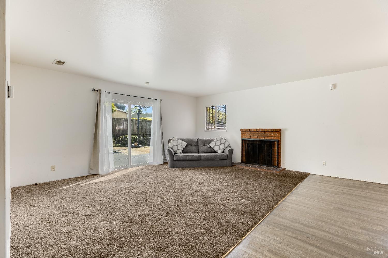 Detail Gallery Image 18 of 43 For 5230 Fleming Ave, Richmond,  CA 94804 - 3 Beds | 2 Baths