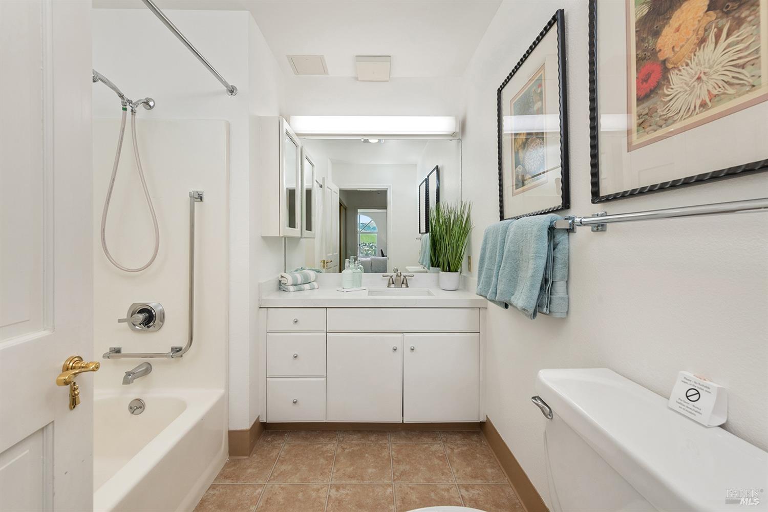 Detail Gallery Image 18 of 28 For 100 Thorndale Dr #436,  San Rafael,  CA 94903 - 1 Beds | 1 Baths