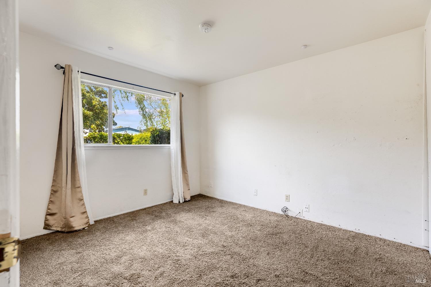 Detail Gallery Image 23 of 43 For 5230 Fleming Ave, Richmond,  CA 94804 - 3 Beds | 2 Baths