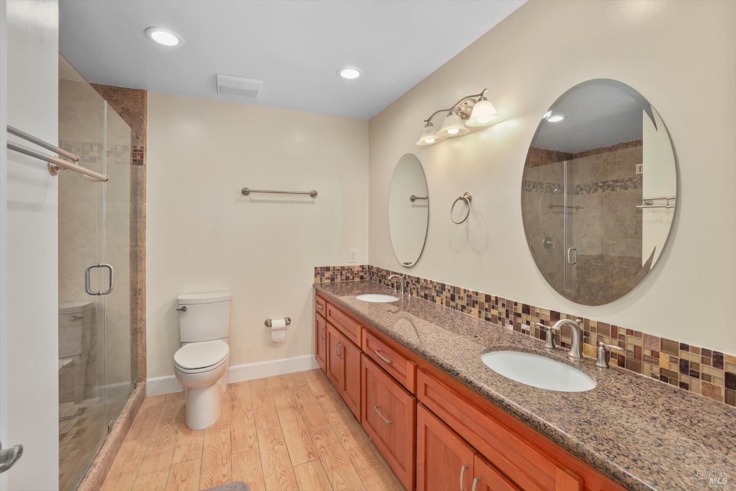 Detail Gallery Image 27 of 56 For 975 Mayfair Dr, Dixon,  CA 95620 - 3 Beds | 2/1 Baths