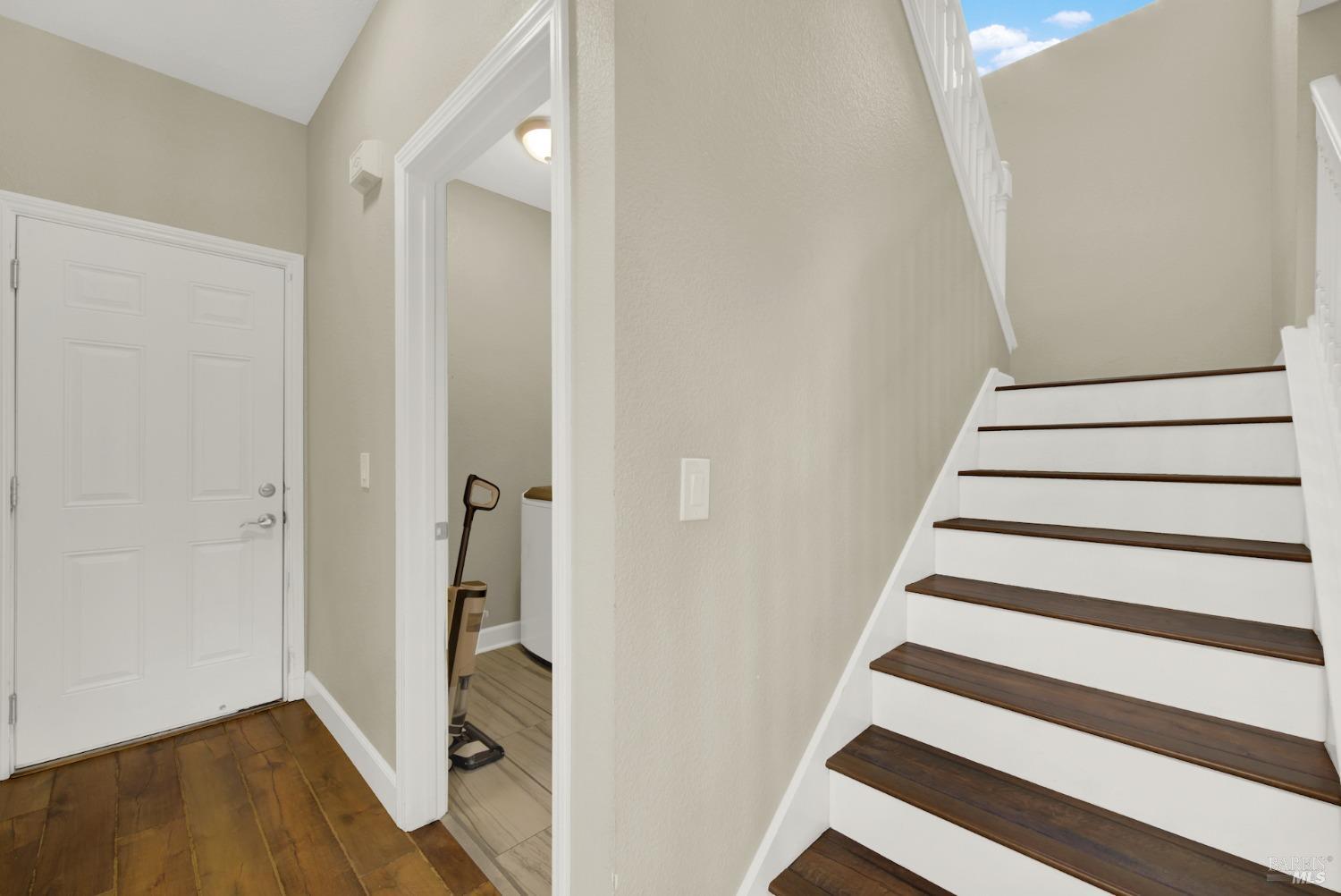 Detail Gallery Image 34 of 71 For 585 Canvasback Ct, Vacaville,  CA 95687 - 4 Beds | 2/1 Baths