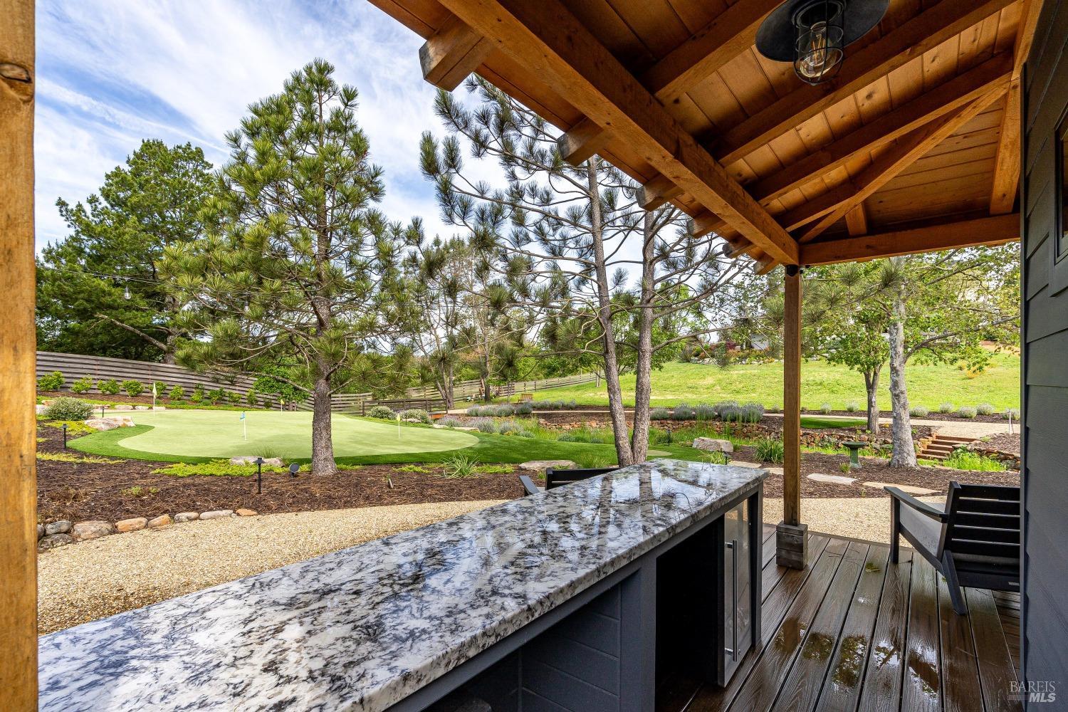 Detail Gallery Image 35 of 50 For 746 Dragonfly Ln, Healdsburg,  CA 95448 - 3 Beds | 2/1 Baths