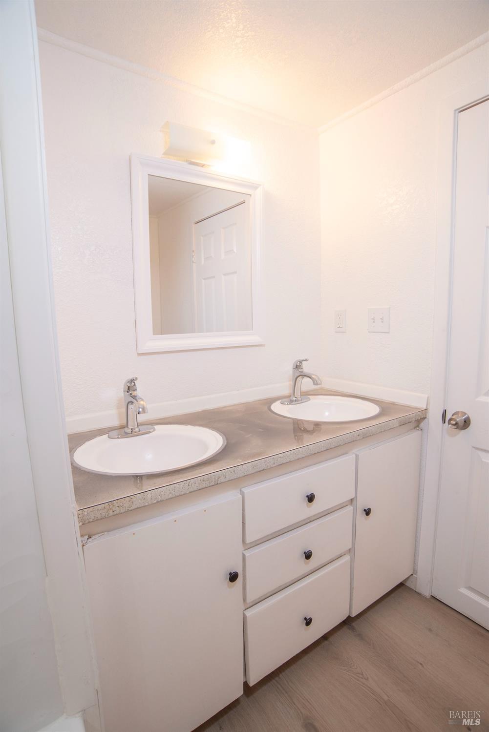 Detail Gallery Image 25 of 47 For 311 Lake Mendocino Dr 22, Ukiah,  CA 95482 - 3 Beds | 1/1 Baths