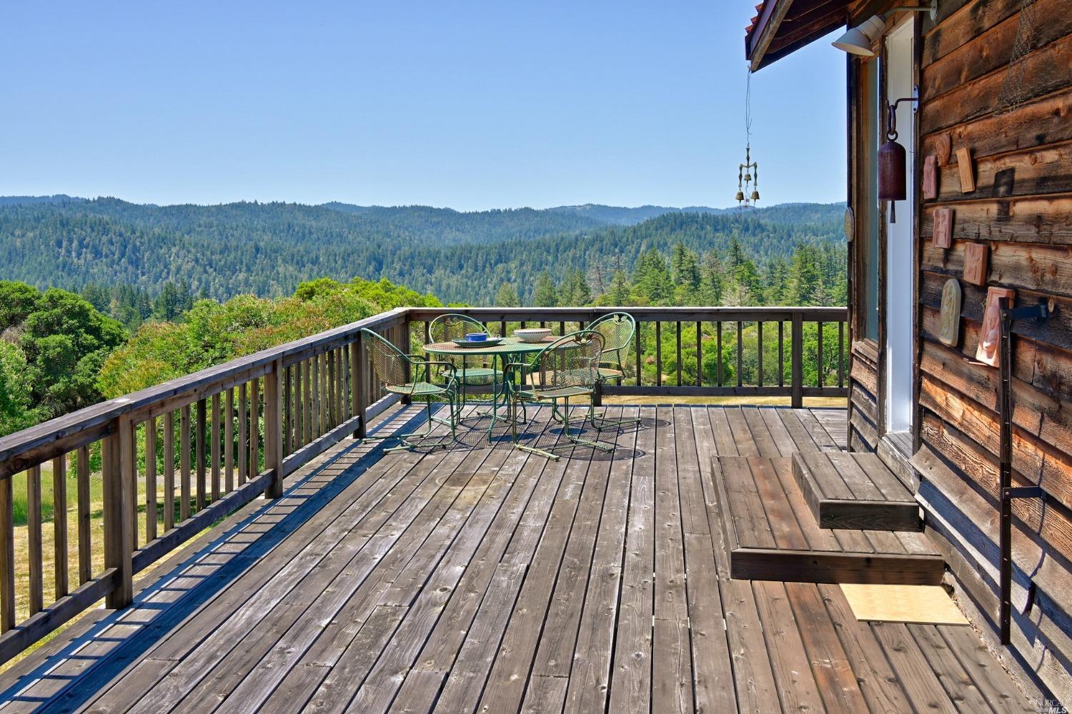 Detail Gallery Image 13 of 29 For 16101 Lost Creek Rd, Yorkville,  CA 95494 - 2 Beds | 2 Baths