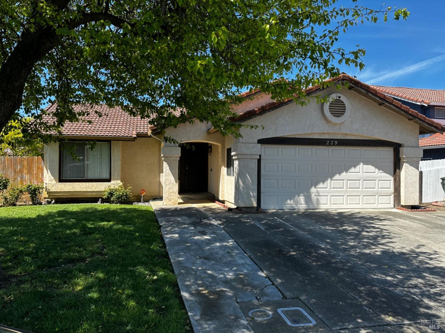 Photo of 239 Catalina Wy in Vallejo, CA