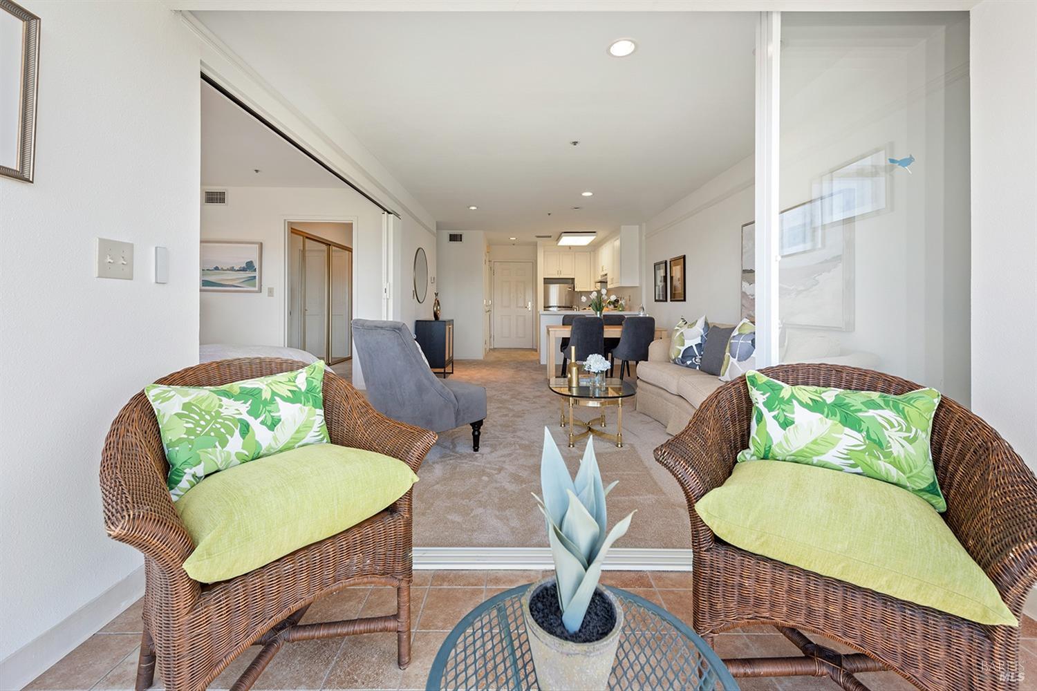 Detail Gallery Image 10 of 28 For 100 Thorndale Dr #436,  San Rafael,  CA 94903 - 1 Beds | 1 Baths