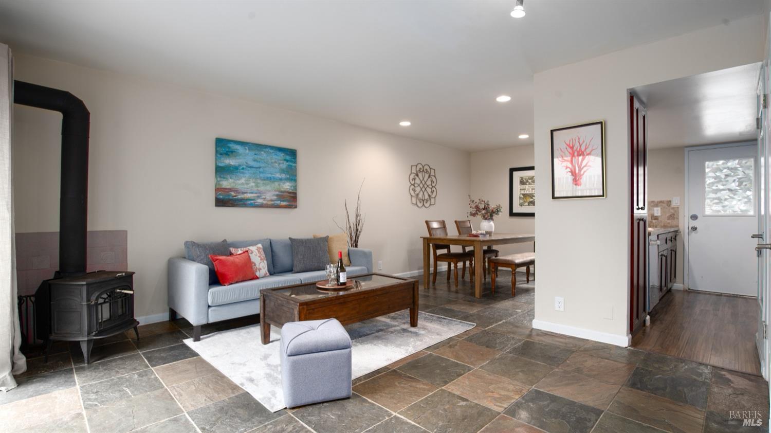 Detail Gallery Image 1 of 28 For 103 Roundtree Blvd, San Rafael,  CA 94903 - 2 Beds | 1/1 Baths