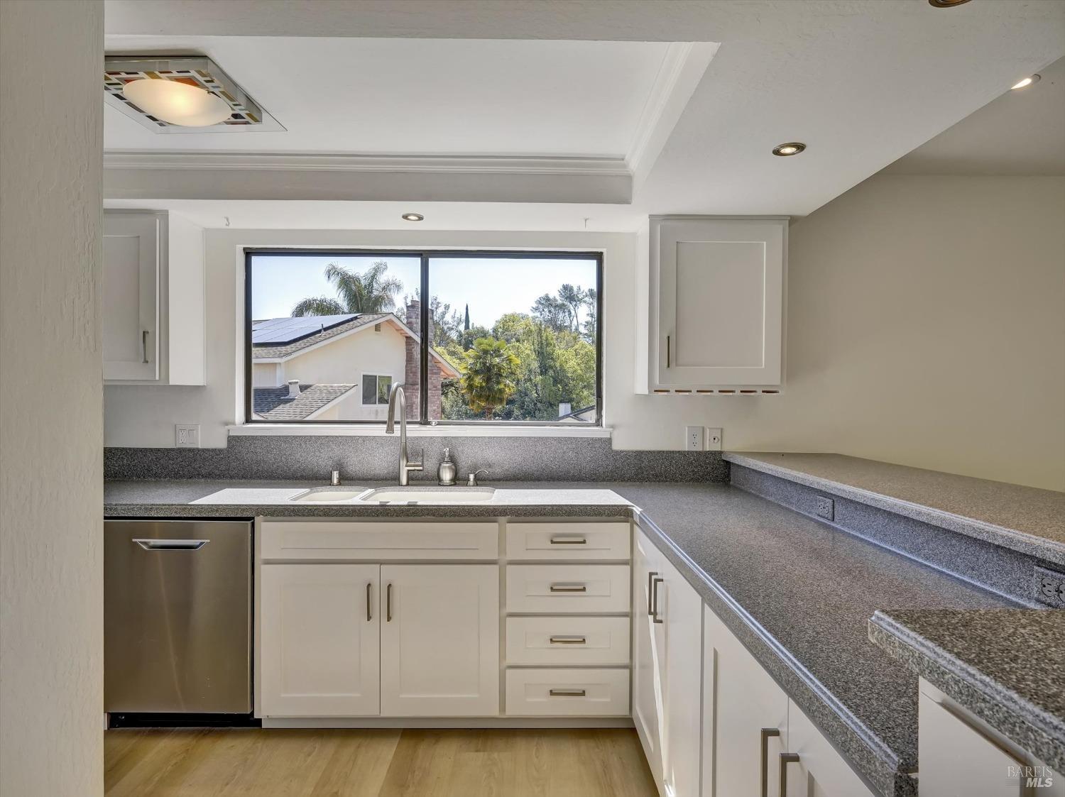 Detail Gallery Image 26 of 49 For 1135 Estates Dr, Napa,  CA 94558 - 4 Beds | 2/1 Baths