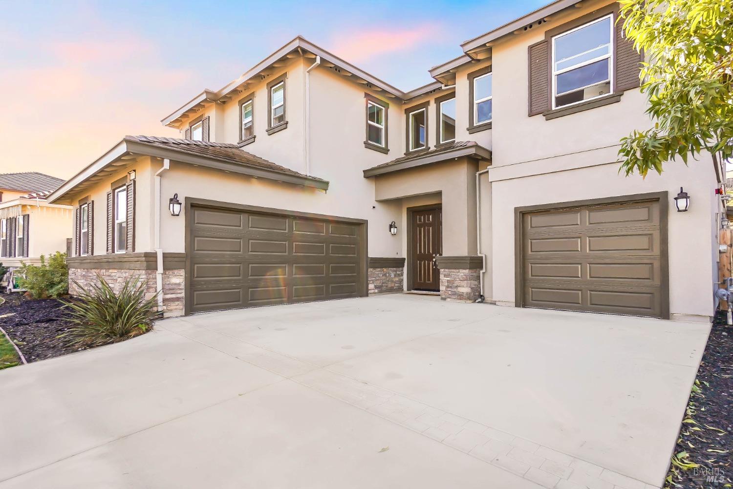 Welcome to this stunning home located in The Reserved in Fairfield, CA. The Reserved is centrally lo