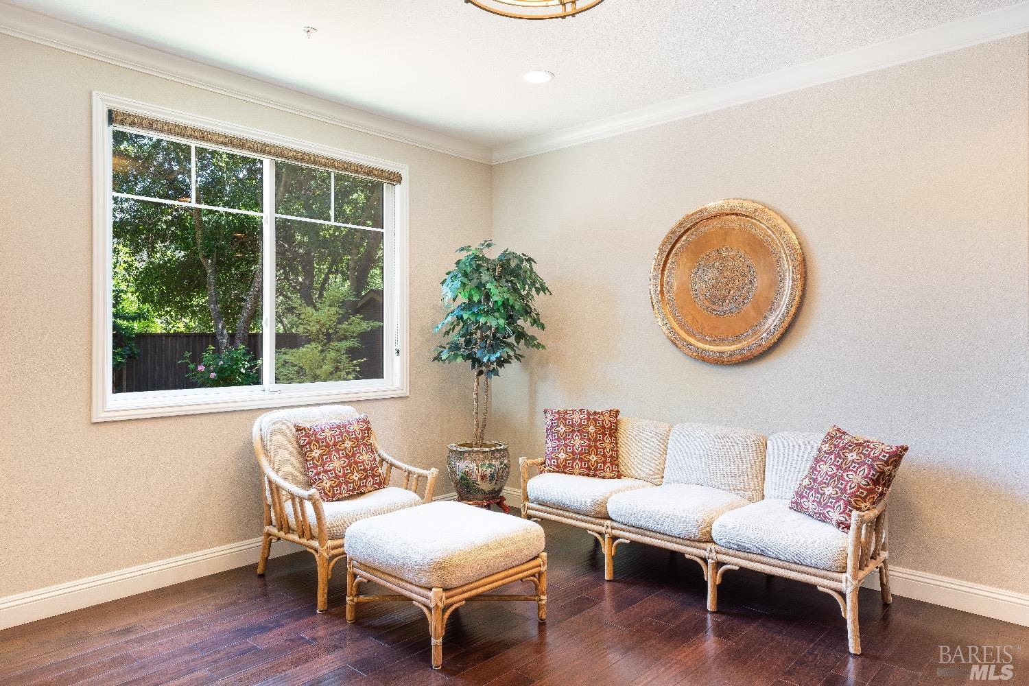 Detail Gallery Image 5 of 75 For 1413 Magnolia Ave, Saint Helena,  CA 94574 - 4 Beds | 3/1 Baths