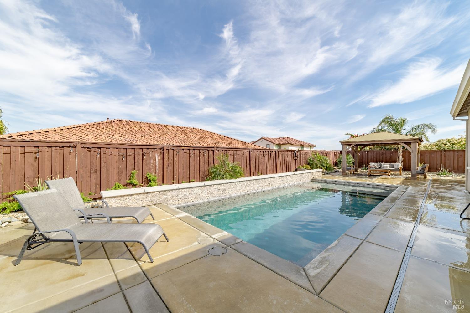 Detail Gallery Image 40 of 52 For 292 Rolling Sage Cir, Vacaville,  CA 95688 - 4 Beds | 2/1 Baths