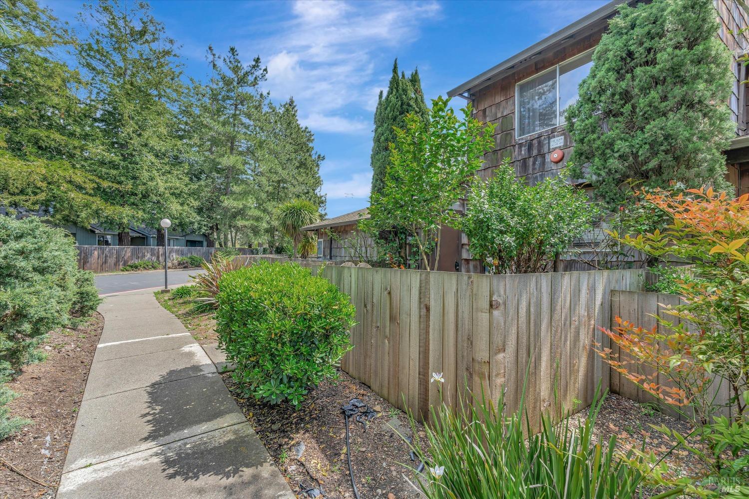 Detail Gallery Image 22 of 30 For 8192 Sunflower Dr, Cotati,  CA 94931 - 2 Beds | 1/1 Baths