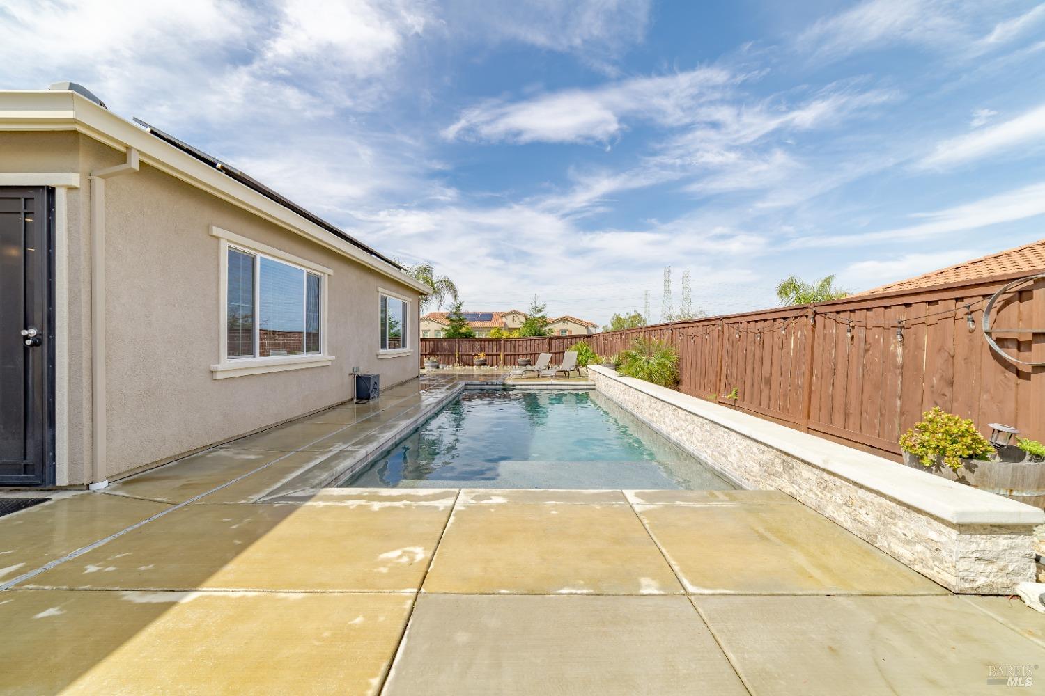 Detail Gallery Image 38 of 52 For 292 Rolling Sage Cir, Vacaville,  CA 95688 - 4 Beds | 2/1 Baths