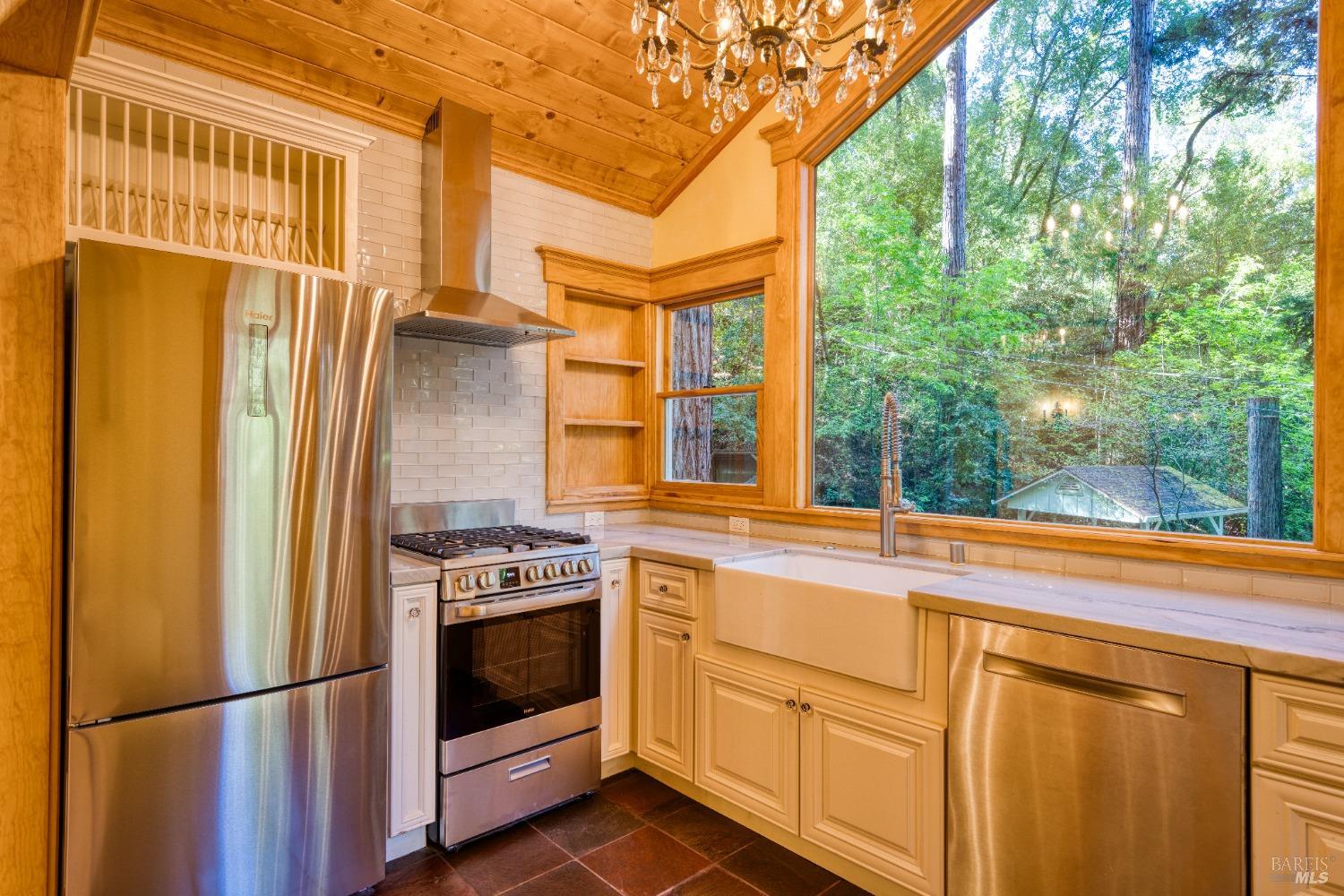 Detail Gallery Image 5 of 33 For 14505 Memory Park Rd, Guerneville,  CA 95446 - 1 Beds | 1 Baths