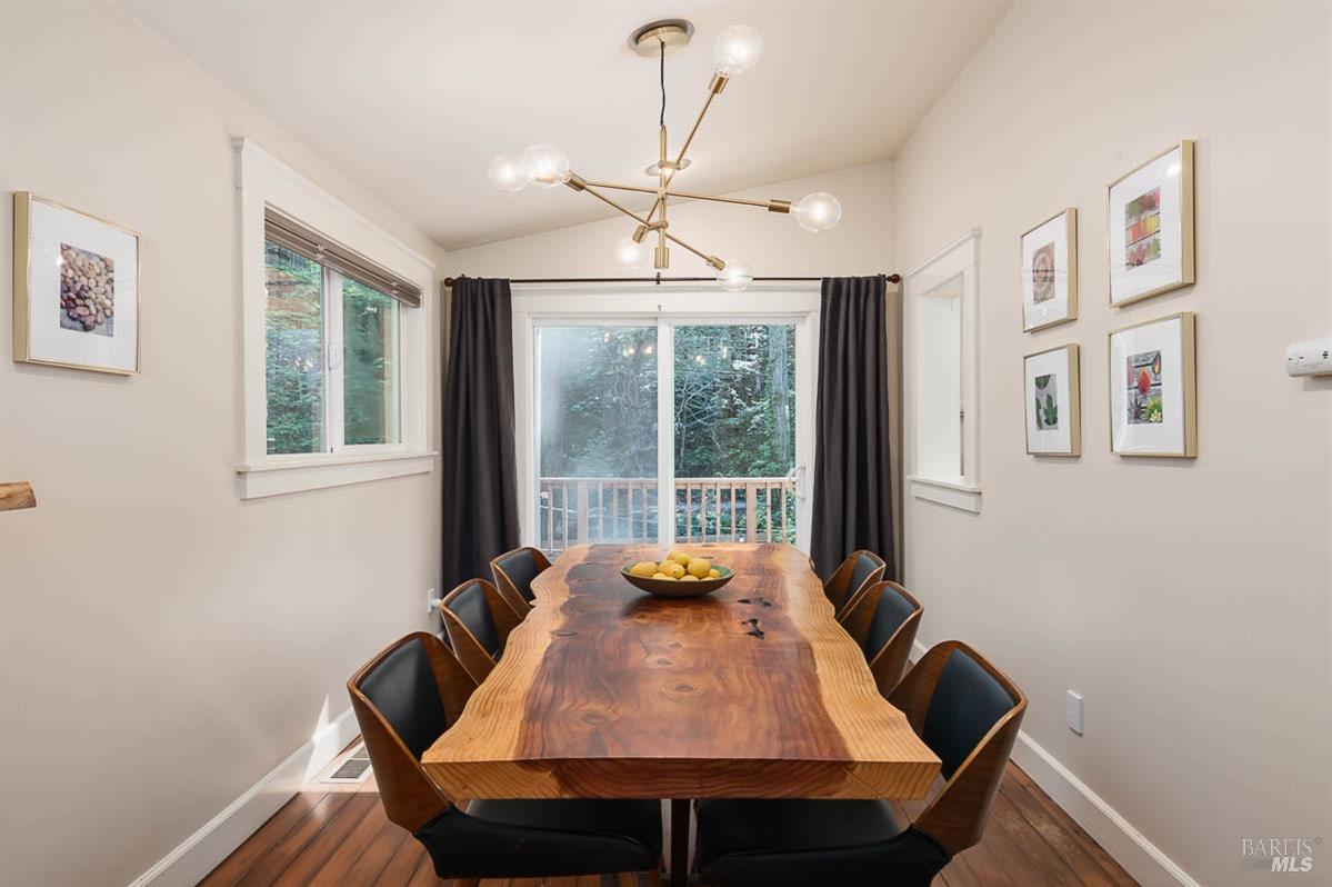 Detail Gallery Image 11 of 60 For 14550 Old Cazadero Rd, Guerneville,  CA 95446 - 3 Beds | 2 Baths