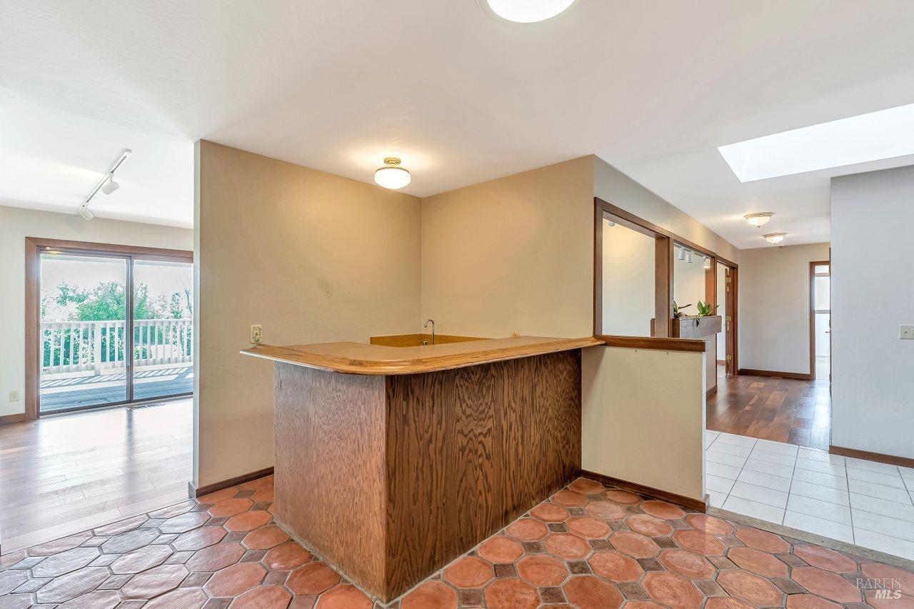 Detail Gallery Image 12 of 64 For 5660 Old Redwood Hwy, Penngrove,  CA 94951 - 4 Beds | 2/1 Baths