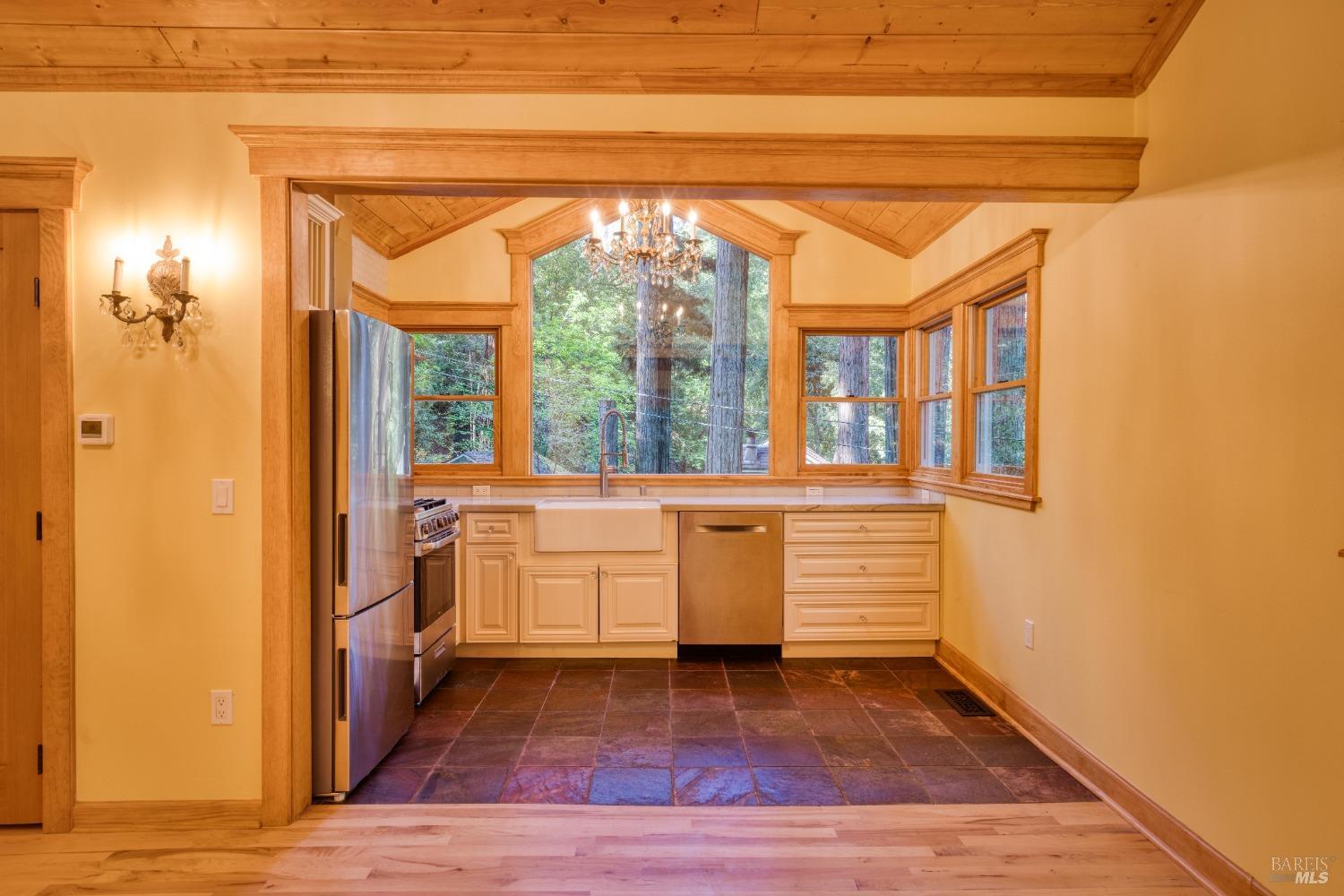 Detail Gallery Image 6 of 33 For 14505 Memory Park Rd, Guerneville,  CA 95446 - 1 Beds | 1 Baths