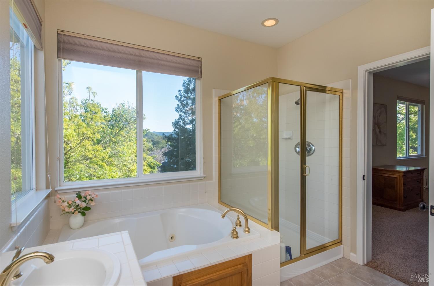 Detail Gallery Image 31 of 49 For 5730 Raters Dr, Santa Rosa,  CA 95409 - 4 Beds | 2/1 Baths