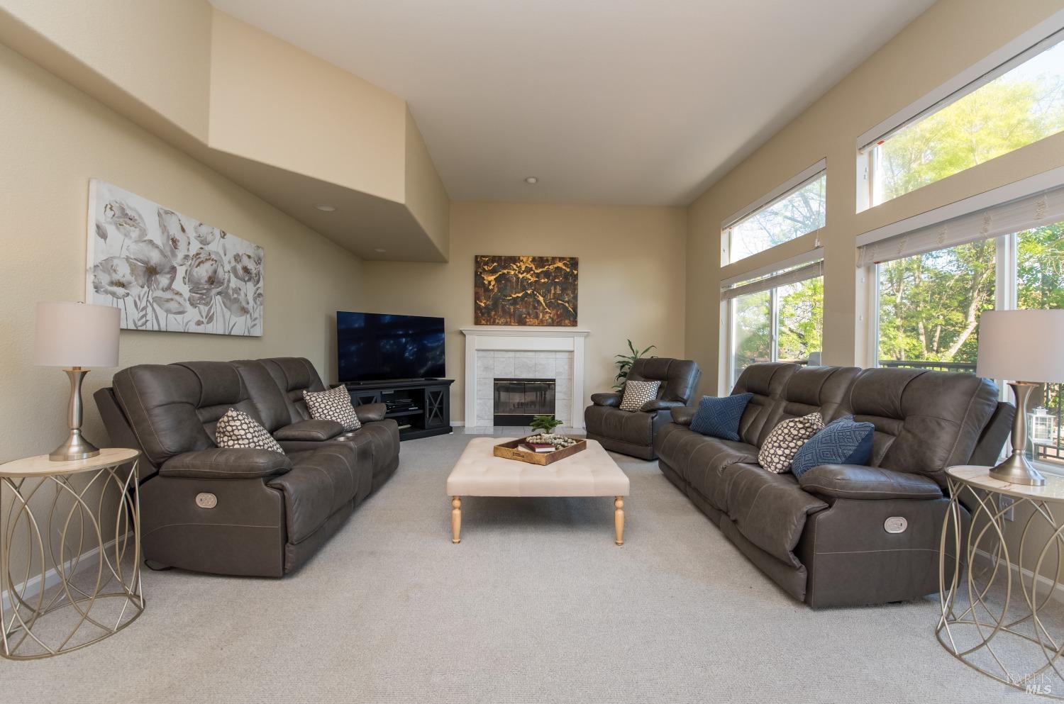 Detail Gallery Image 19 of 49 For 5730 Raters Dr, Santa Rosa,  CA 95409 - 4 Beds | 2/1 Baths